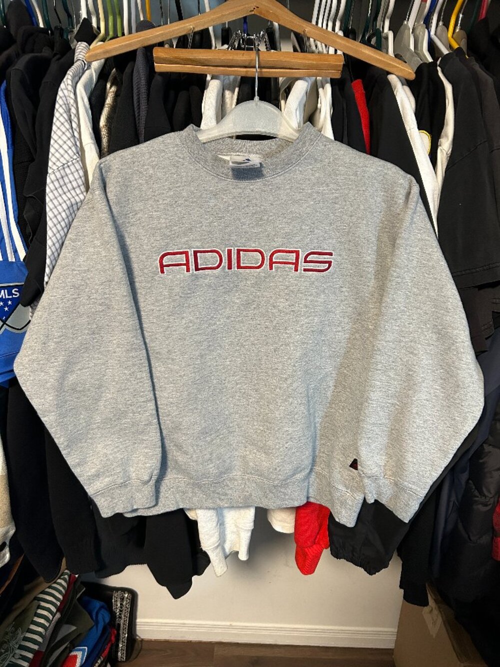 Adidas Vintage 90s Gray Kids Crewneck - Size M Kids